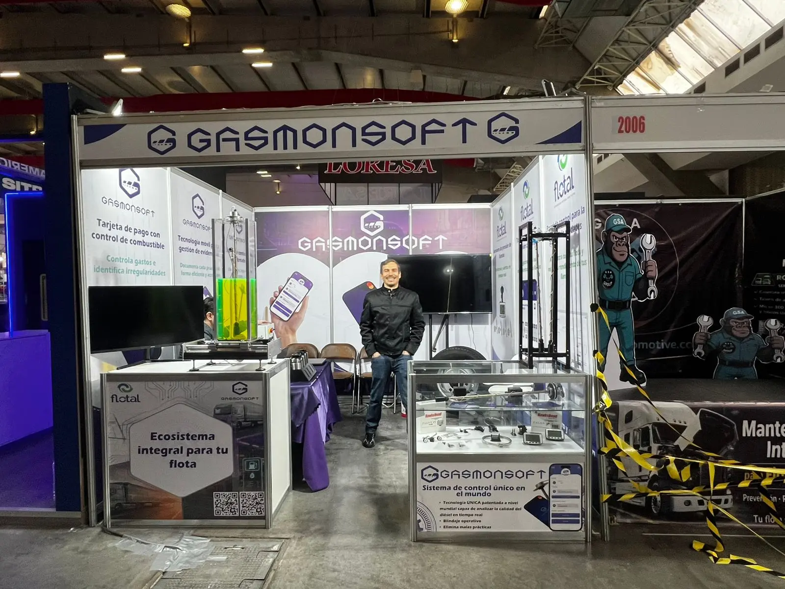 Vista frontal del stand de Gasmonsoft en Expo Proveedores Puebla